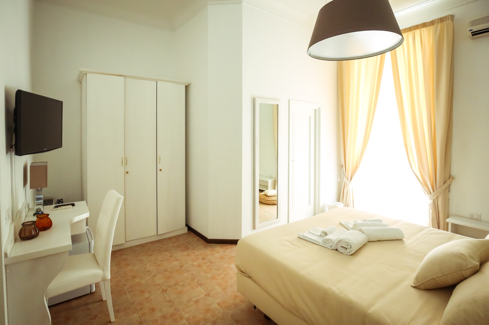 Camera Angioino — foto 13